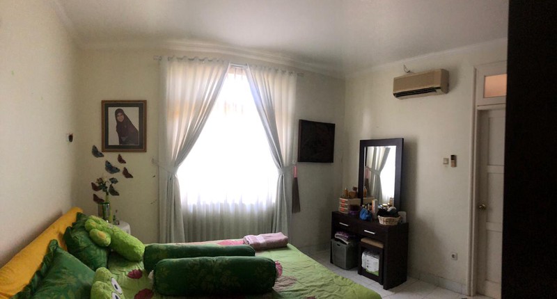 Di Sewakan Rumah 2 lantai Hijau dengan atmosfer segar di Kotawisata