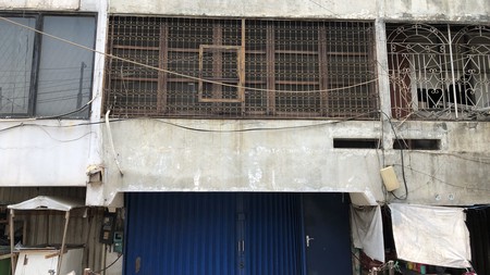 Ruko 3 Lantai Strategis Pinggir Jl. Teluk Gong Raya