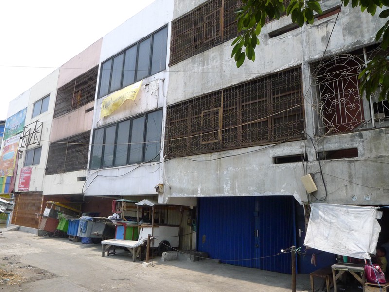 Ruko 3 Lantai Strategis Pinggir Jl. Teluk Gong Raya