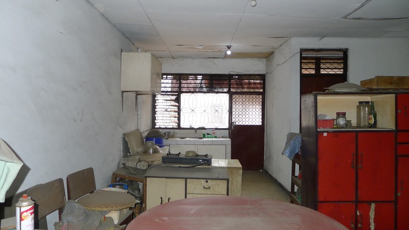 Ruko 3 Lantai Strategis Pinggir Jl. Teluk Gong Raya