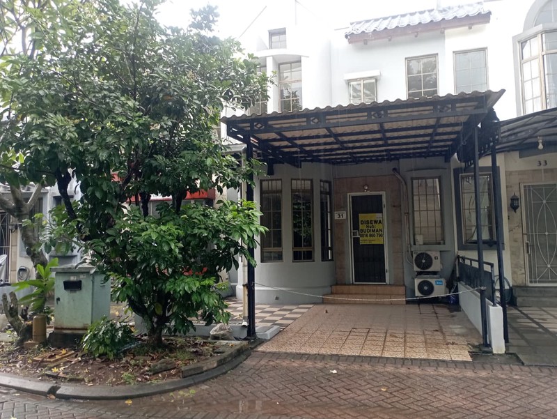 Disewakan Rumah di Liverpool, Taman New Britania - Lippo Karawaci, Tangerang