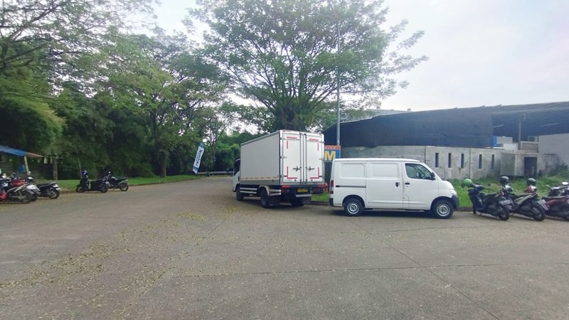 jual cepat gudang strategis dekat toll in dan out  di taman tekno bsd city tangerang selatan banten