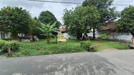 DIJUAL TANAH+BANGUNAN DI TENGAH KOTA  PALEMBANG DEKAT AMPERA