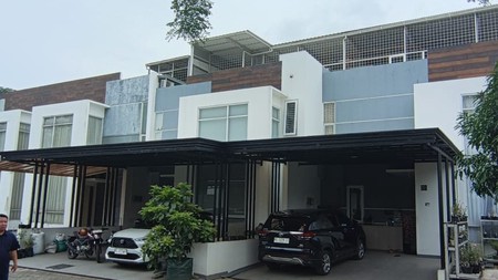 DIJUAL RUMAH MEWAH FULL FURNISHED DALAM KOMPLEK ELITE