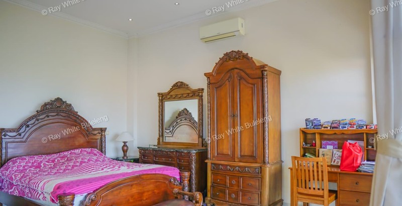 Luxury Hillside Villa with Uninterrupted Ocean Views