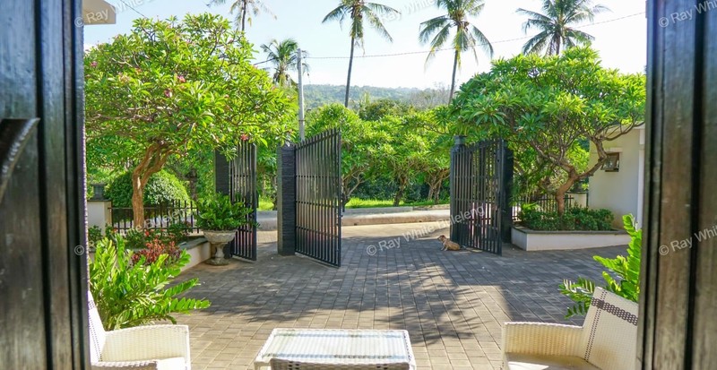 Luxury Hillside Villa with Uninterrupted Ocean Views