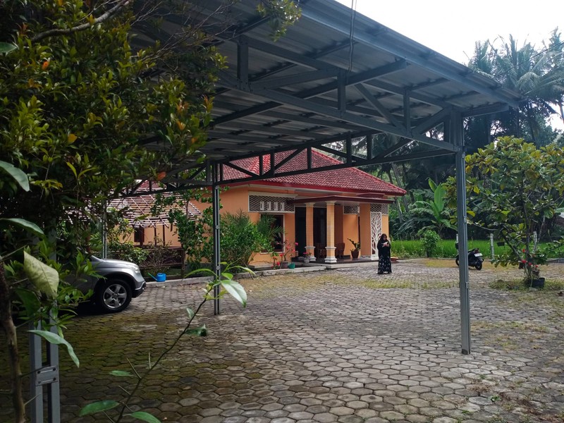 Dijual Hunian Asri & Luas Udara Sejuk, View Desa, Potensi Homestay, di Bandongan Magelang
