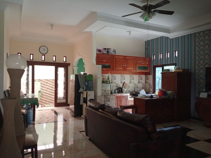 Dijual Hunian Asri & Luas Udara Sejuk, View Desa, Potensi Homestay, di Bandongan Magelang