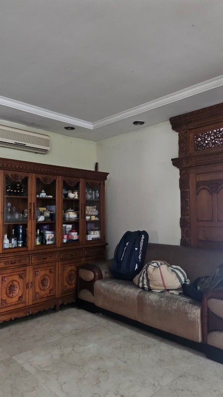 Dijual Rumah + Kost2an  Gandaria, Jakarta Selatan