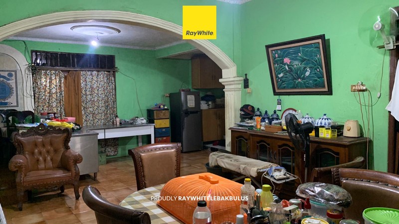 Dijual Murah Rumah + Kost Hitung Tanah di Pejaten Timur, Jakarta Selatan