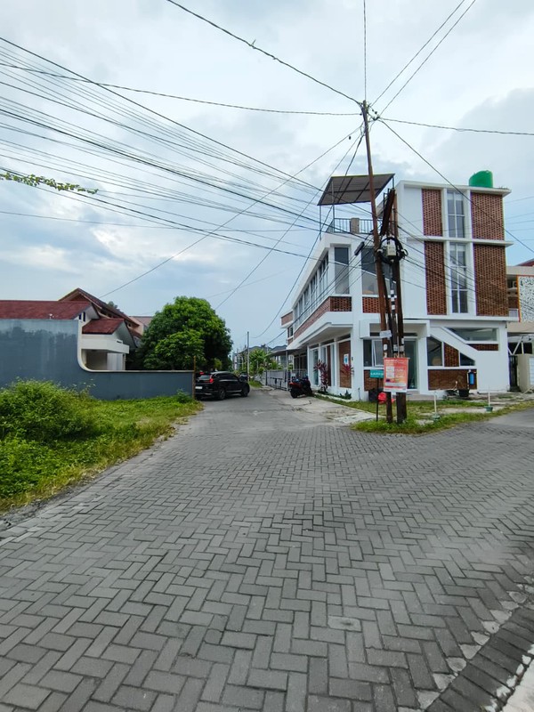Investasi Pasif Income Rumah Kost Eksklusif 12 Kamar di Condongcatur lokasi Super Strategis Dekat Kampus & Mall