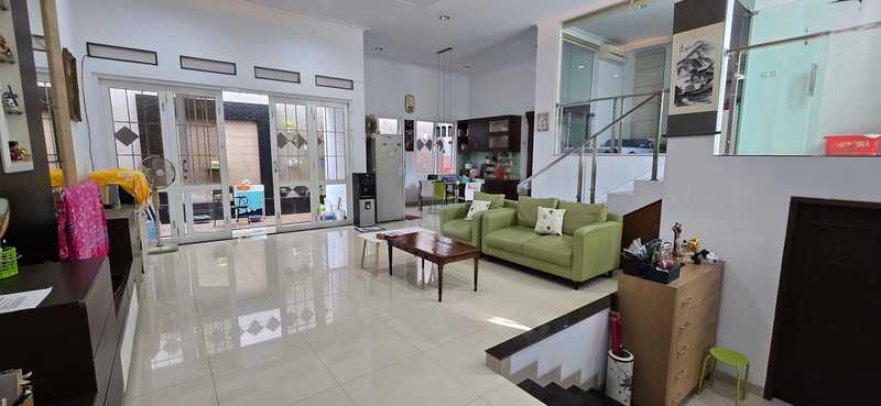 Spesial Rumah depan LITTLE FOREST jogging track di Puspita Loka BSD City