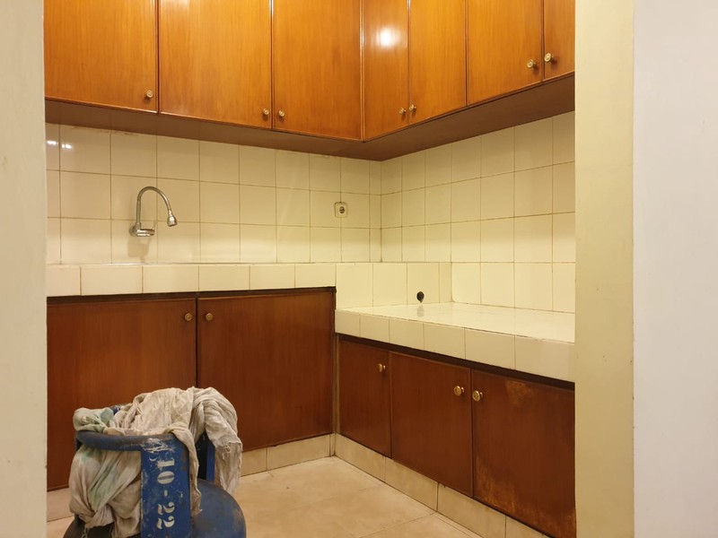 Rumah siap huni di bilangan Pondok Indah Lokasi tenang, nyaman dan aman dengan Smart Card Access