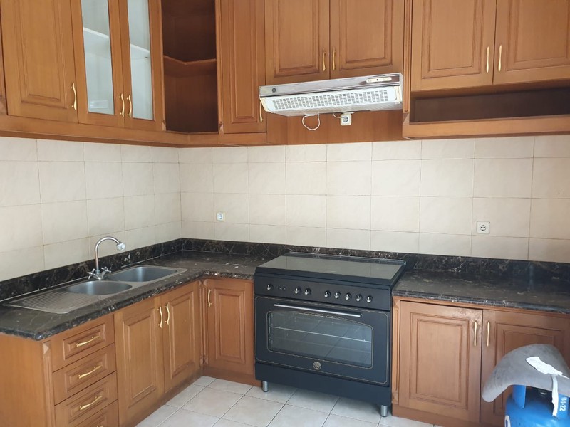 Rumah siap huni di bilangan Pondok Indah Lokasi tenang, nyaman dan aman dengan Smart Card Access