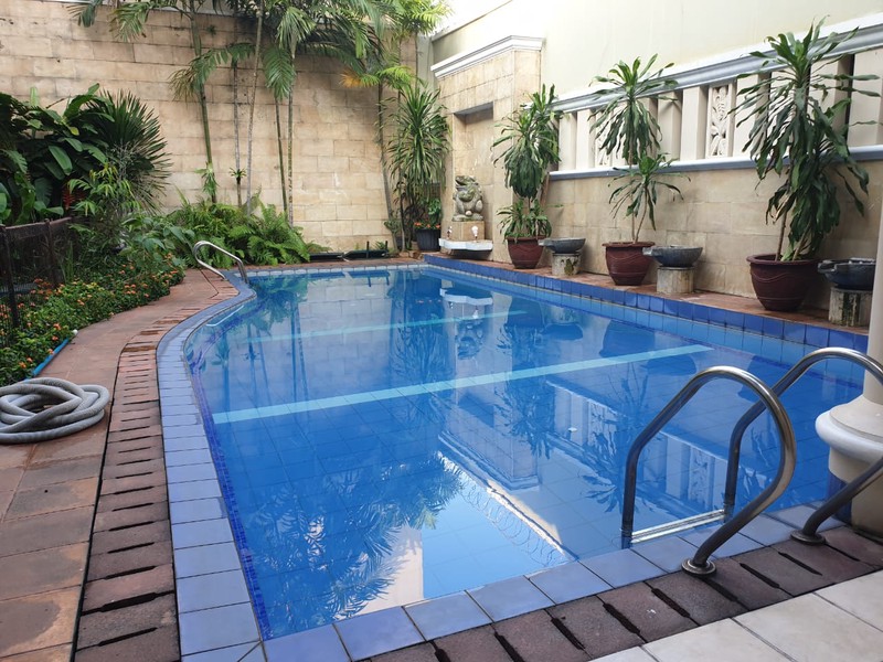 Rumah siap huni di bilangan Pondok Indah Lokasi tenang, nyaman dan aman dengan Smart Card Access