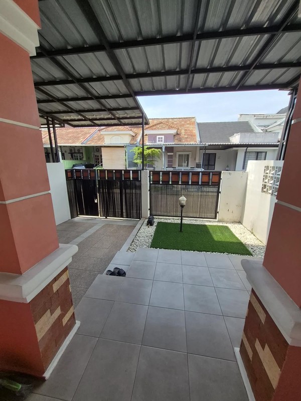 Flash Sale. Rumah bagus Nusa Loka, BSD City