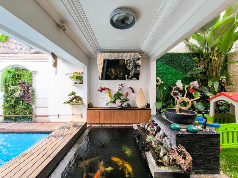 Rumah Mewah Dengan Pool Open Space Lokasi di Bintaro Sektor 8