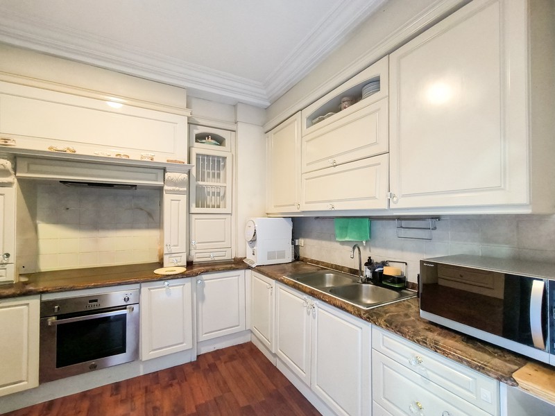 Rumah Mewah Dengan Pool Open Space Lokasi di Bintaro Sektor 8