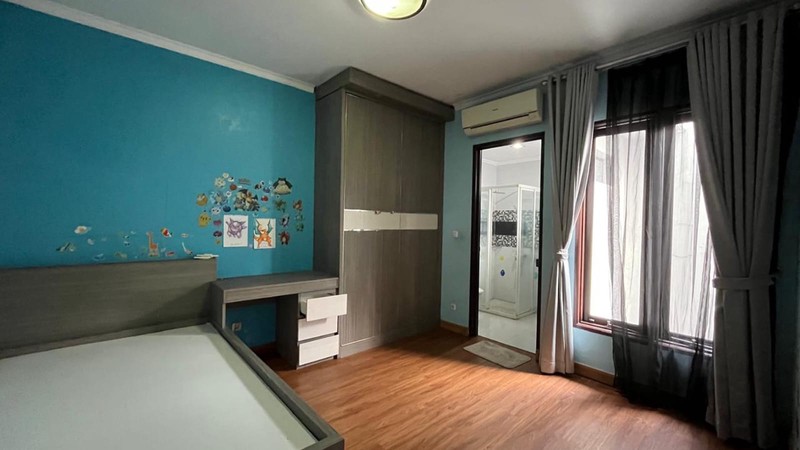 Rumah Modern di Tebet Jakarta Selatan