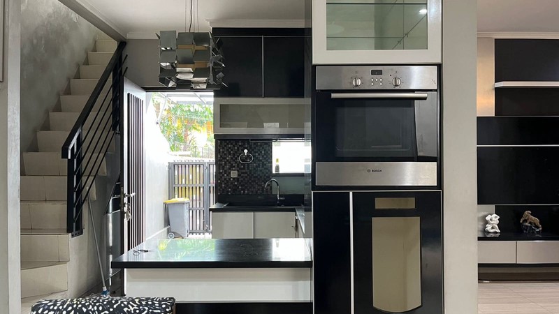 Rumah Modern di Tebet Jakarta Selatan