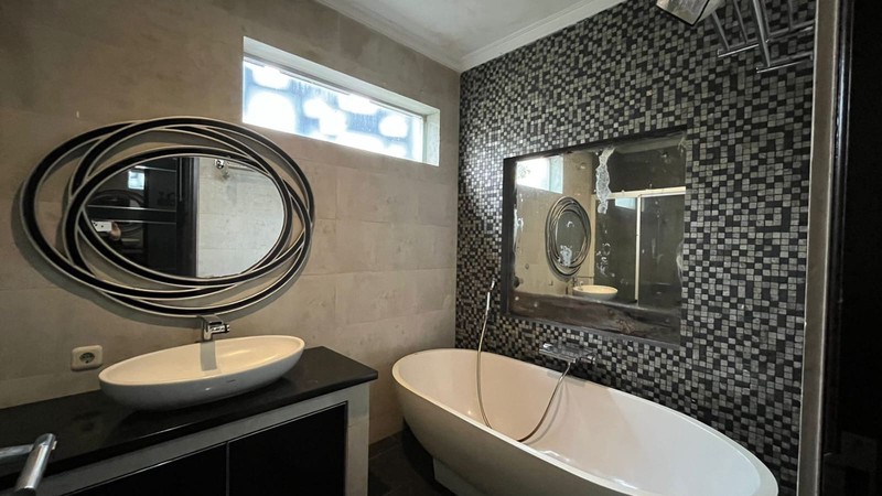 Rumah Modern di Tebet Jakarta Selatan