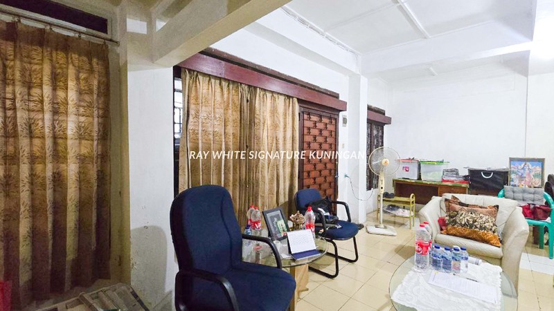 Rumah Di Bendungan Hilir Dekat Jalan Sudirman Jakarta Selatan