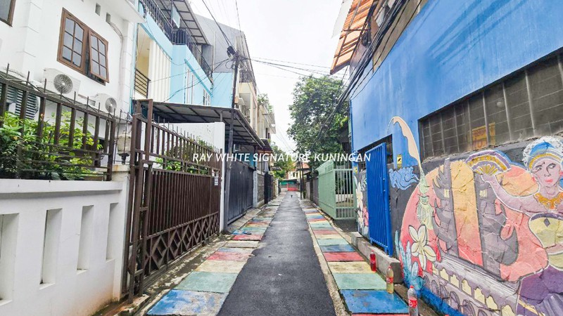 Rumah Di Bendungan Hilir Dekat Jalan Sudirman Jakarta Selatan