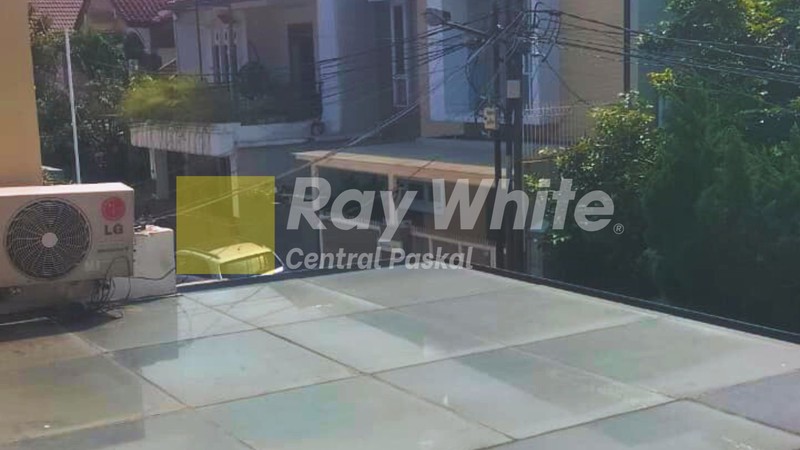 Rumah Mewah Siap Huni di Sriendah Bandung