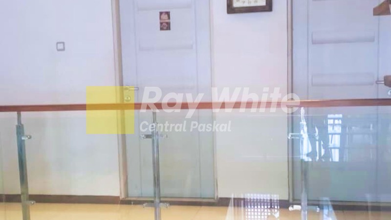 Rumah Mewah Siap Huni di Sriendah Bandung