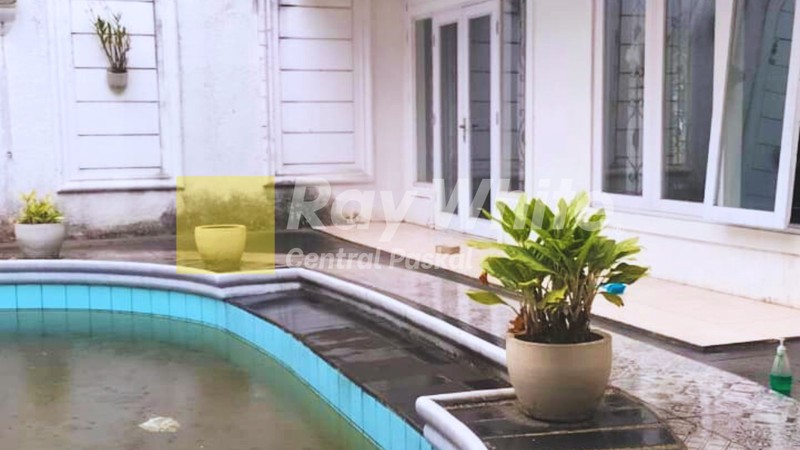 Rumah Mewah Full Furnished Kota Baru Parahyangan Bandung