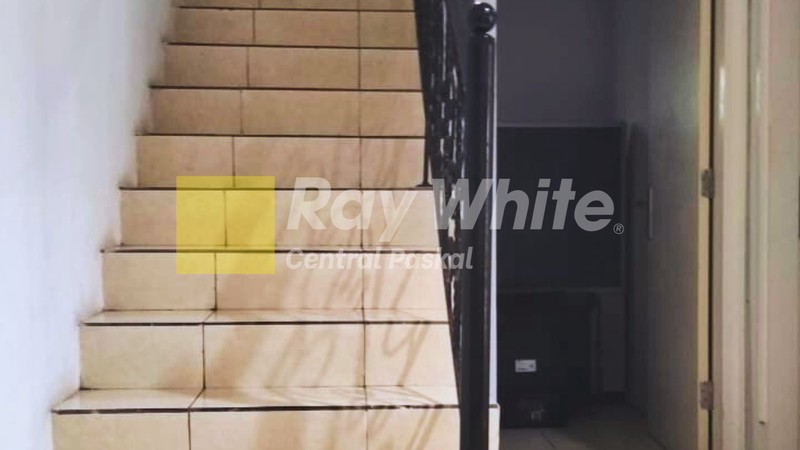 Rumah Mewah Full Furnished Kota Baru Parahyangan Bandung