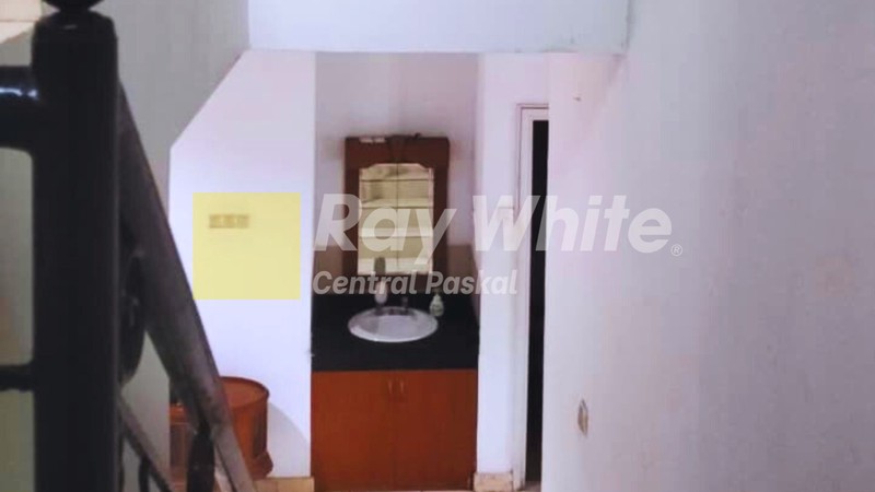 Rumah Mewah Full Furnished Kota Baru Parahyangan Bandung