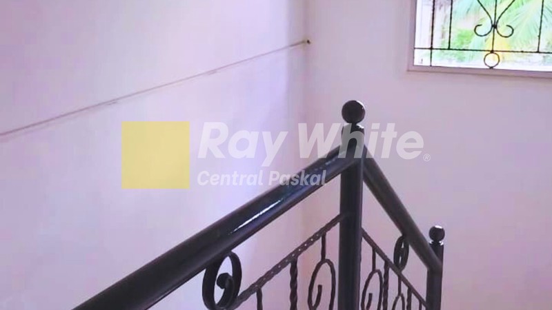 Rumah Mewah Full Furnished Kota Baru Parahyangan Bandung