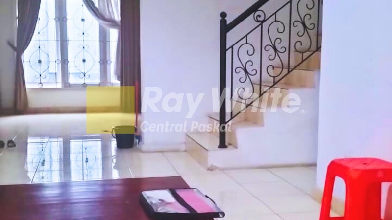 Rumah Mewah Full Furnished Kota Baru Parahyangan Bandung