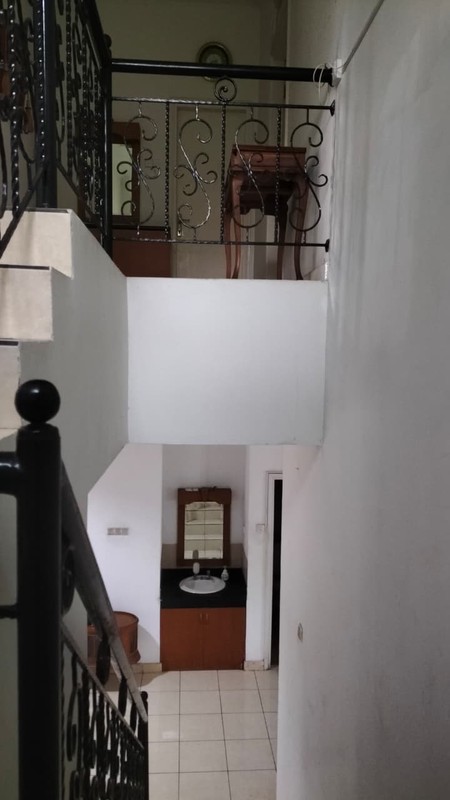 Rumah Mewah Full Furnished Kota Baru Parahyangan Bandung