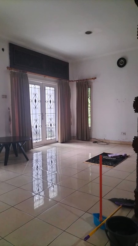 Rumah Mewah Full Furnished Kota Baru Parahyangan Bandung