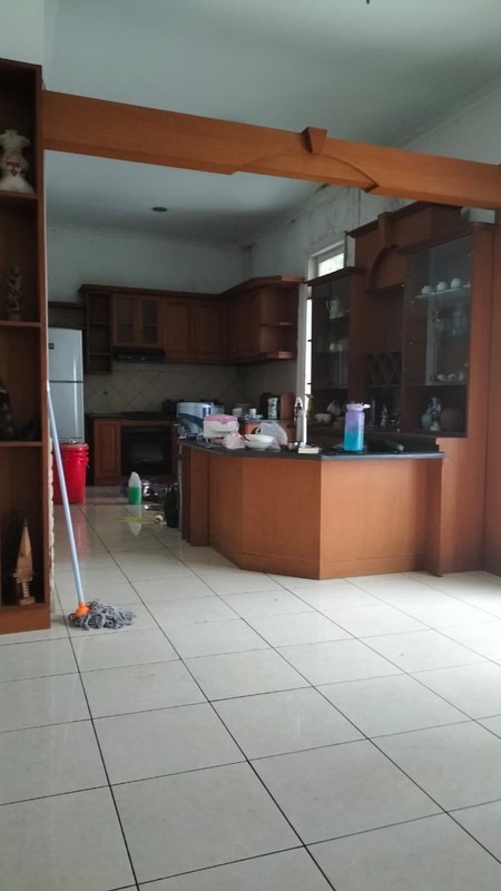 Rumah Mewah Full Furnished Kota Baru Parahyangan Bandung