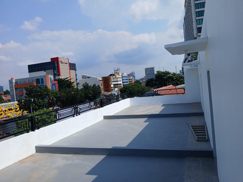 DISEWAKAN RUKO BARU (1), SIAP SEWA 3.5LT,  LOKASI SANGAT STRATEGIS DI MAMPANG PRAPATAN RAYA, JAKSEL