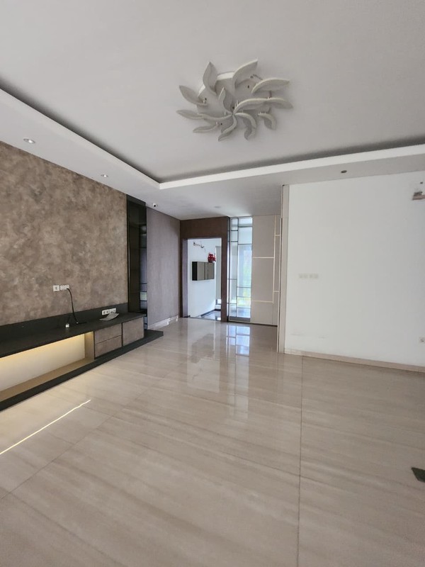 Dijual Rumah Mewah Minimalis - North Emrald Mansion