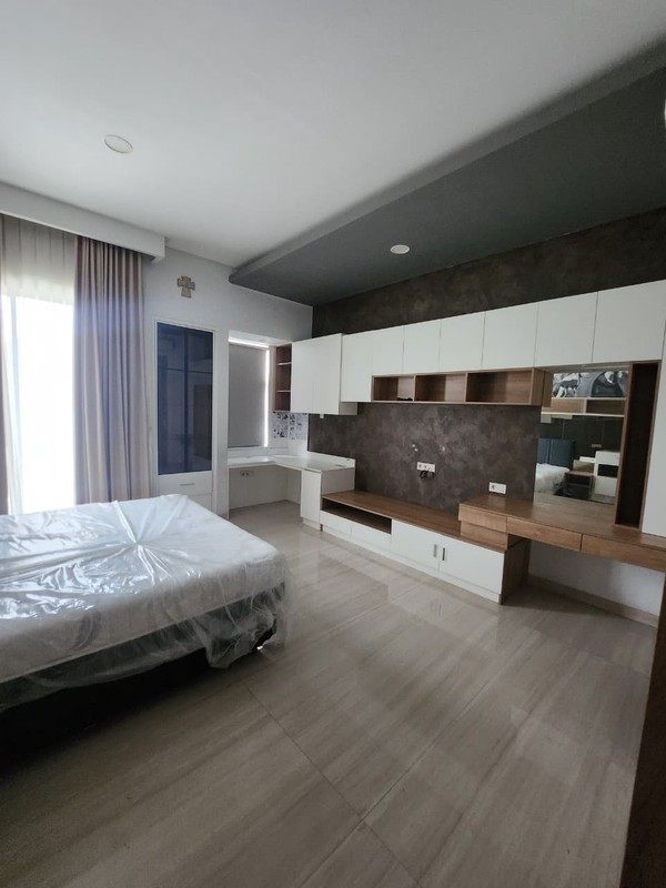 Dijual Rumah Mewah Minimalis - North Emrald Mansion