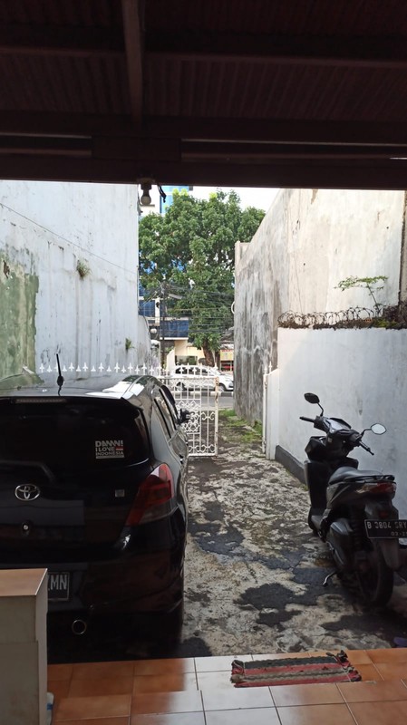 Dijual cepat rumah hitung tanah dibawah NJOP Jln, Ciputat Raya Pondok Pinang 