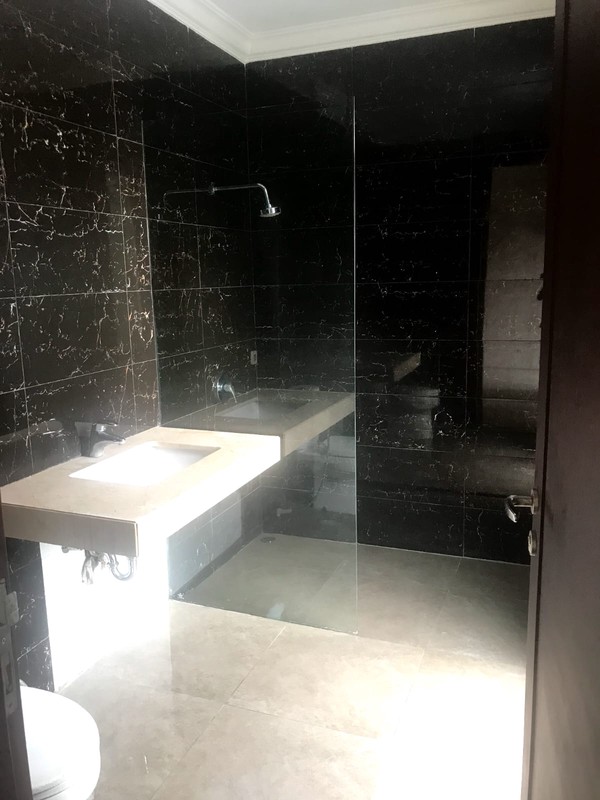 JUAL/SEWA CEPAT Rumah Cantik Graha Natura Sambikerep Surabaya