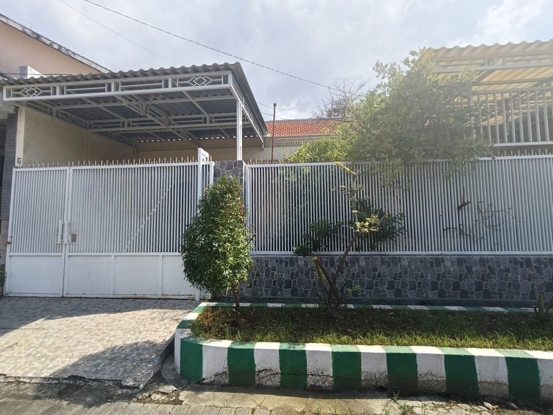 Disewakan Rumah Siap Huni di Tenggilis Utara