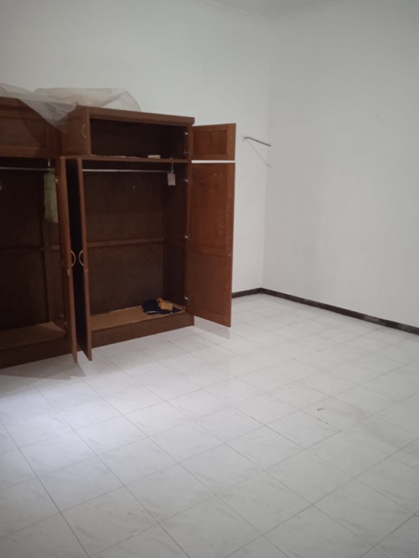 Dijual Rumah Bagus Siap Huni di Tenggilis Kauman