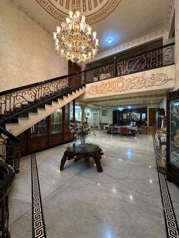 Rumah Premium 2 Lantai Siap Huni Lokasi Strategis Dengan Kolam Berenang @Pondok Indah