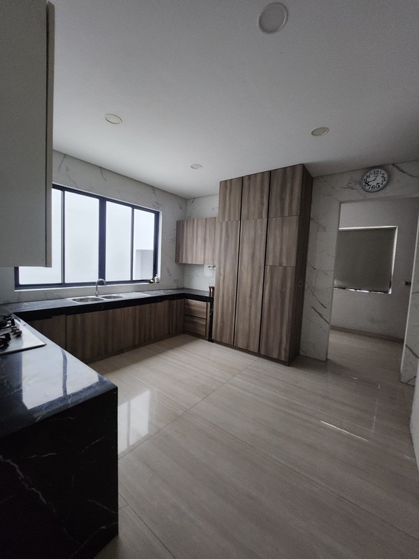 Dijual Rumah North Emerald Mansion Citraland Surabaya Full Furnished New Private Lift Modern Lokasi Terdepan Dekat Gwalk, Unesa, Sekolah Ciputra