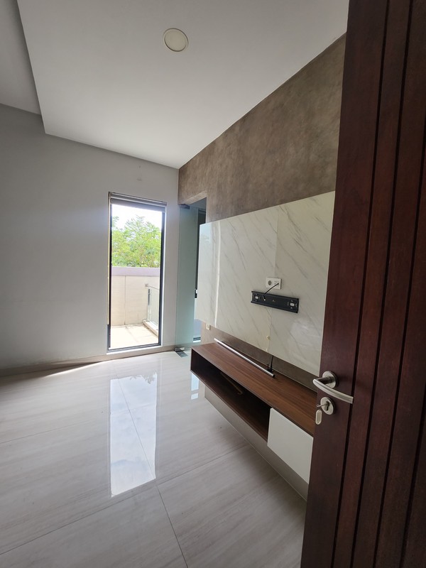 Dijual Rumah North Emerald Mansion Citraland Surabaya Full Furnished New Private Lift Modern Lokasi Terdepan Dekat Gwalk, Unesa, Sekolah Ciputra
