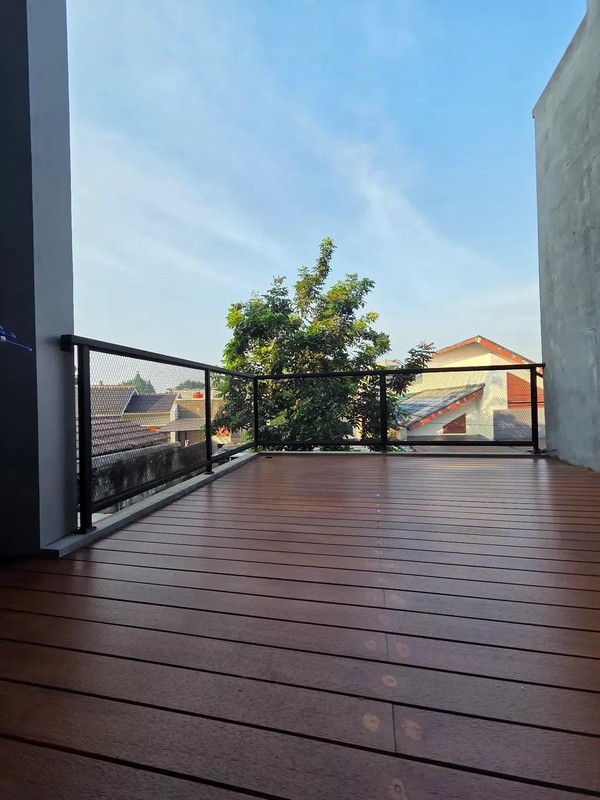 Best Deal. Rumah modern Taman Buaran Indah, Serua