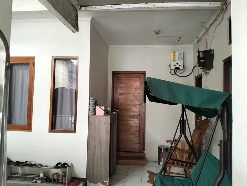 Dijual Rumah 2 Lantai Siap Huni dengan Hunian Nyaman Harga Murah! @Kebayoran Baru