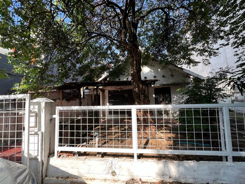 Dijual Rumah lama hitung tanah di Jalan Setia Budi Timur Kuningan